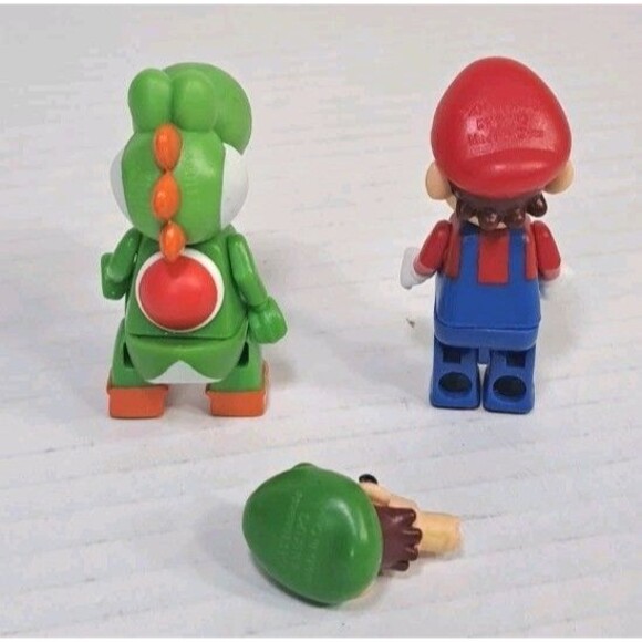 MEGA BLOKS Super Mario Bros Mario Yoshi Luigi Head Mini Figures Toy Parts Lot - Picture 3 of 4
